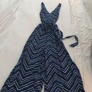 Gap Tie-Waist Culotte Jumpsuit Size M. Worn once!